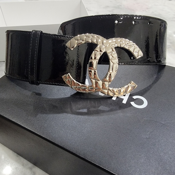 Authentic Chanel CC Patent Leather Wide Belt - Picture 12 of 12